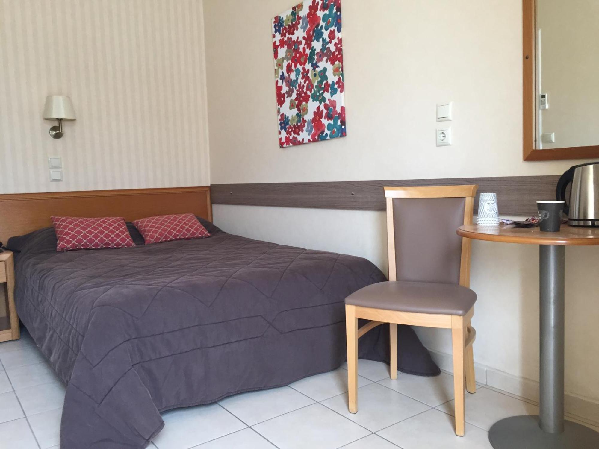 Hotel Ostria Kalamáta Szoba fotó