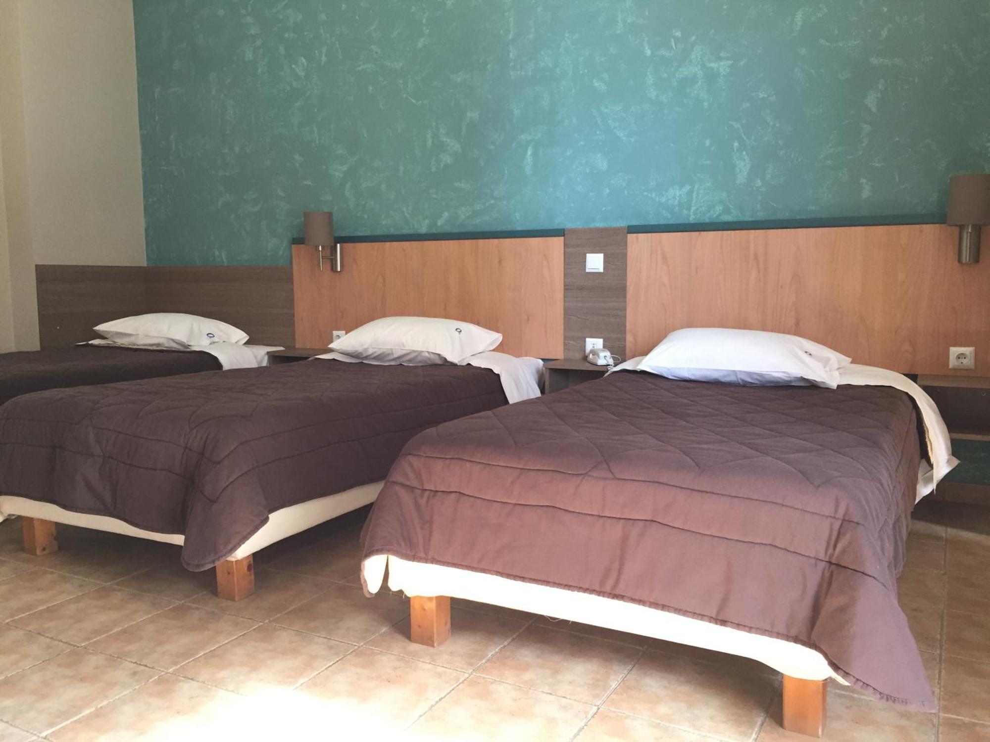 Hotel Ostria Kalamáta Szoba fotó