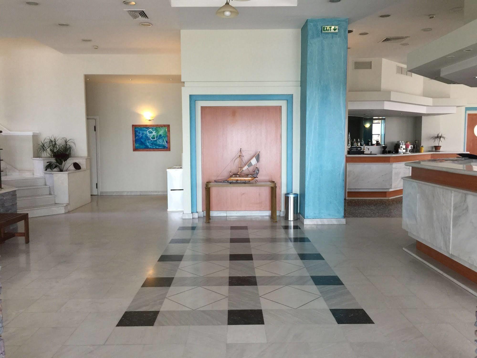 Hotel Ostria Kalamáta Kültér fotó