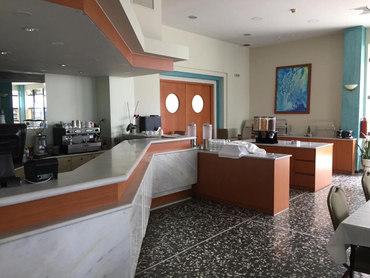 Hotel Ostria Kalamáta Kültér fotó